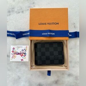 AUTHENTIC Louis Vuitton Men’s Wallet